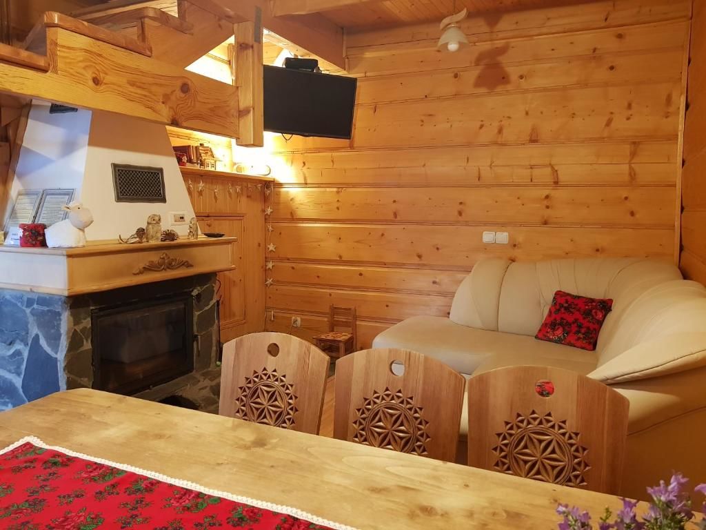 Шале Domek Góralski nad Czorsztynem - Kluszkowce Клюшковце-62